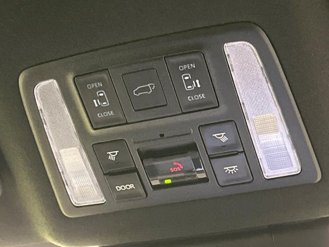 TOYOTA VOXY 2022 Image 31