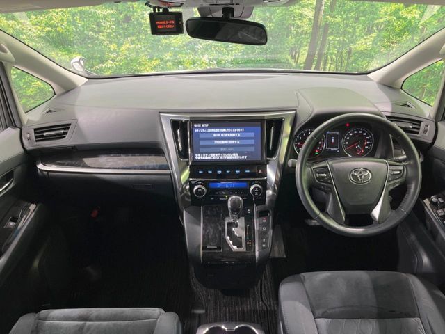 TOYOTA ALPHARD 2018 Image 31
