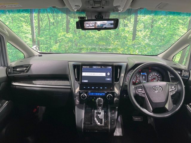 TOYOTA VELLFIRE 2018 Image 31