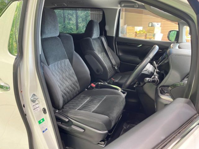 TOYOTA VELLFIRE 2018 Image 31