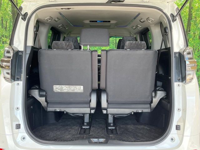 TOYOTA VELLFIRE 2018 Image 31