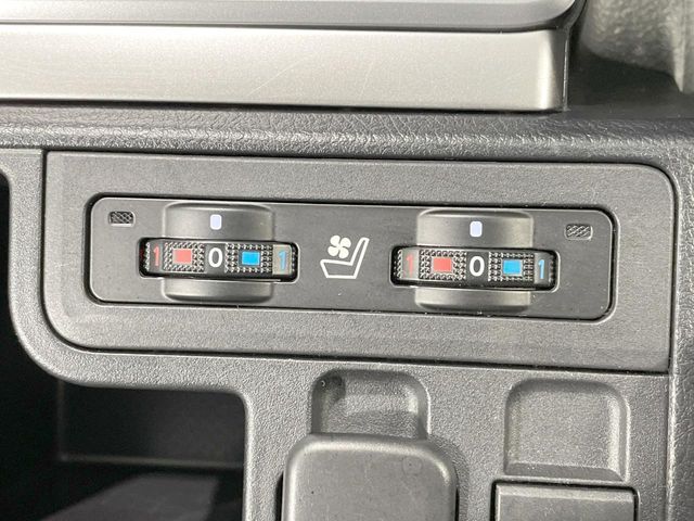 TOYOTA LANDCRUISER PRADO 2022 Image 31