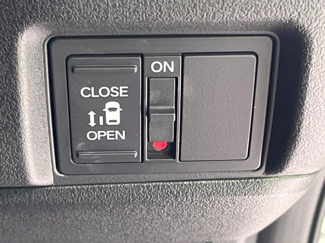 HONDA N BOX CUSTOM 2024 Image 31