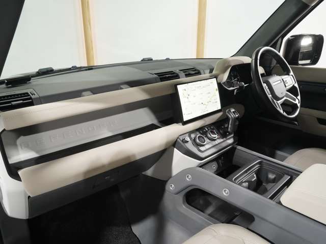 ROVER DEFENDER 2022 Image 31