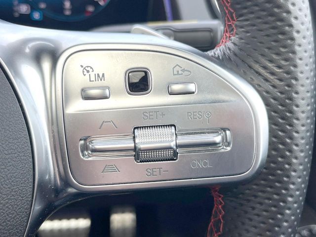 MERCEDES BENZ GLB 2023 Image 31