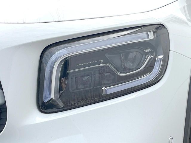 MERCEDES BENZ GLB 2023 Image 31