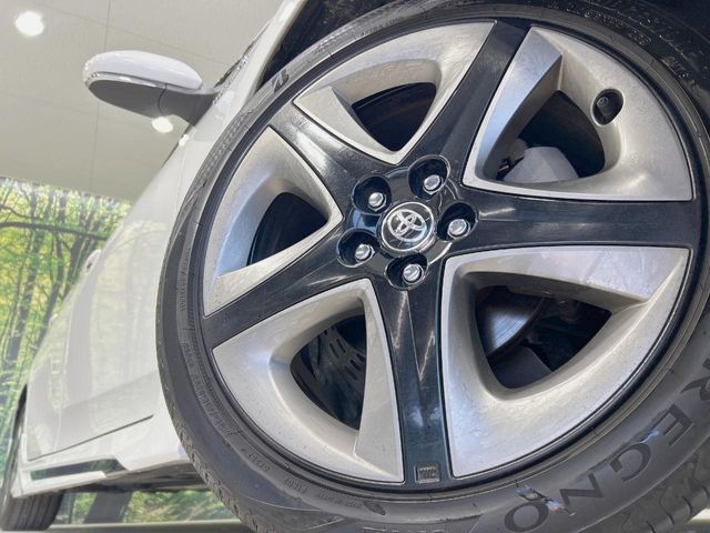 TOYOTA PRIUS 2019 Image 31