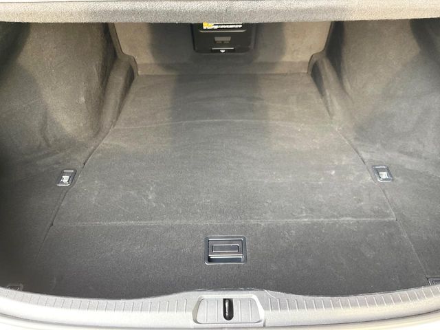 TOYOTA LEXUS LS460 2015 Image 31