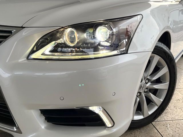 TOYOTA LEXUS LS460 2015 Image 31