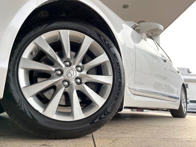 TOYOTA LEXUS LS460 2015 Image 31