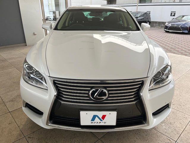 TOYOTA LEXUS LS460 2015 Image 31