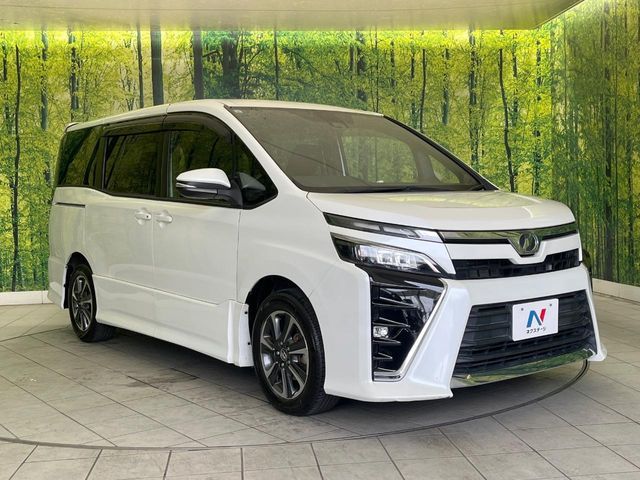 TOYOTA VOXY 2017 Image 31