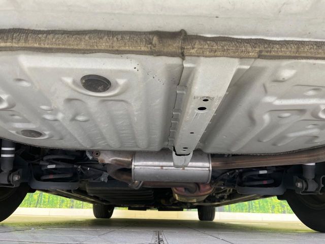 TOYOTA VOXY 2017 Image 31