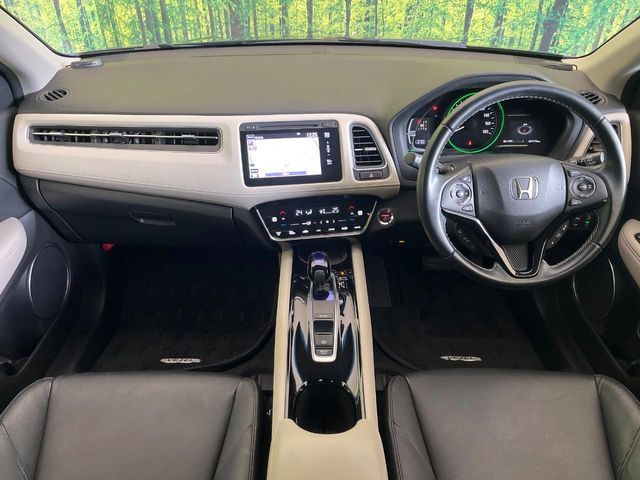 HONDA VEZEL HYBRID 2016 Image 31