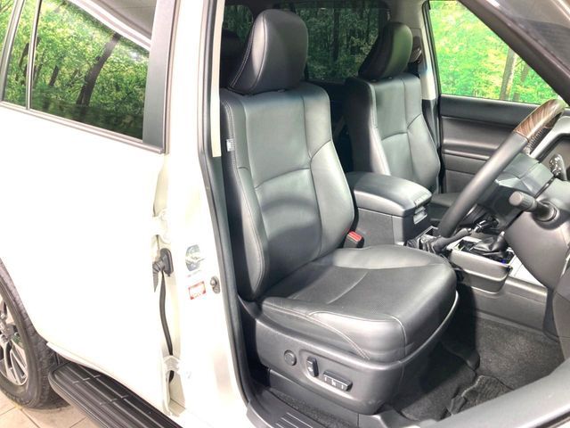 TOYOTA LANDCRUISER PRADO 2023 Image 31