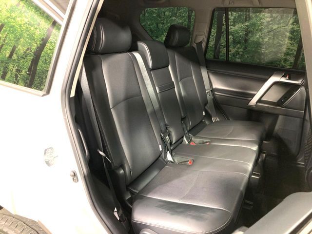 TOYOTA LANDCRUISER PRADO 2023 Image 31