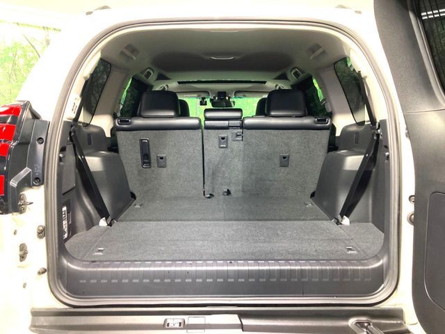 TOYOTA LANDCRUISER PRADO 2023 Image 31