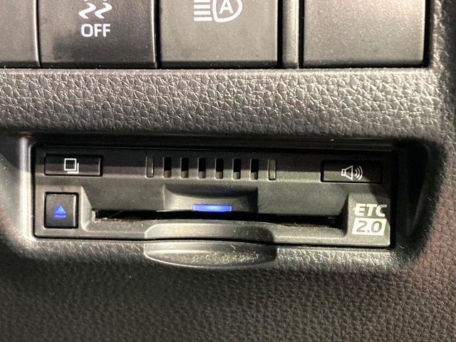 TOYOTA HARRIER HYBRID 2021 Image 31