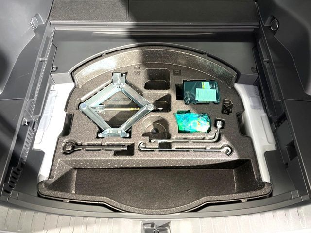 TOYOTA RAV4 4WD 2023 Image 31