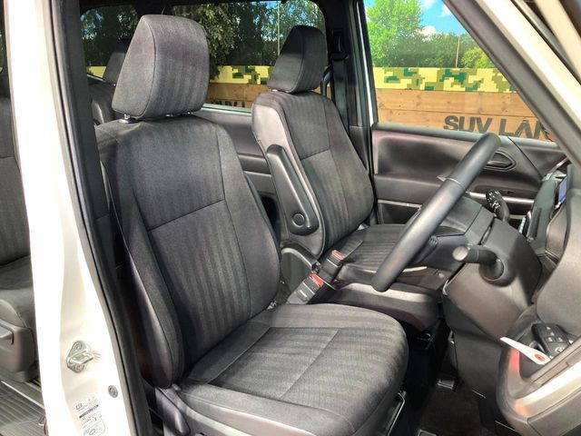 TOYOTA VOXY 2023 Image 31