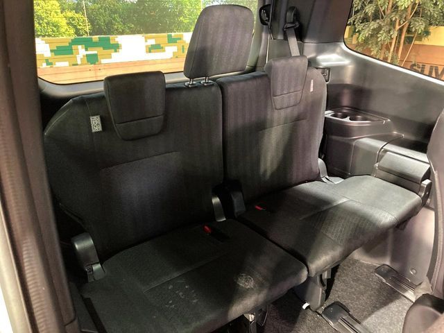 TOYOTA VOXY 2023 Image 31