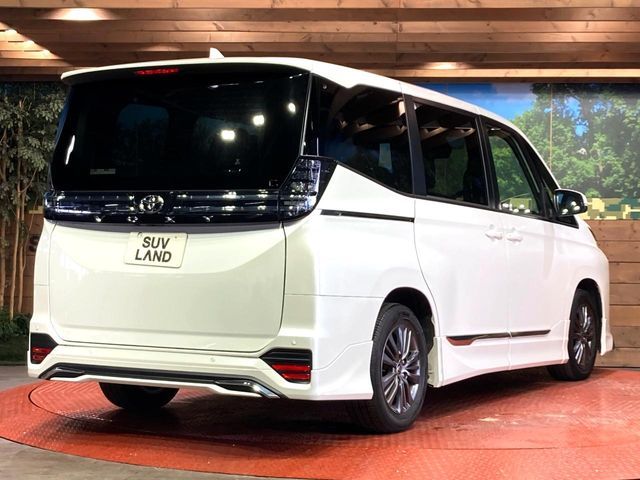 TOYOTA VOXY 2023 Image 31