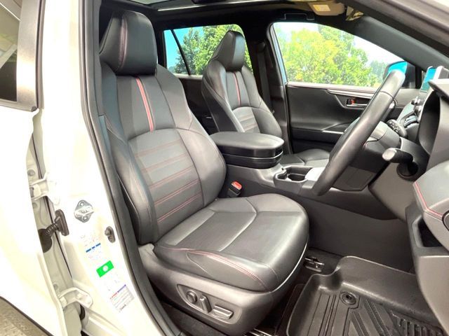 TOYOTA RAV4 PHV 2021 Image 31