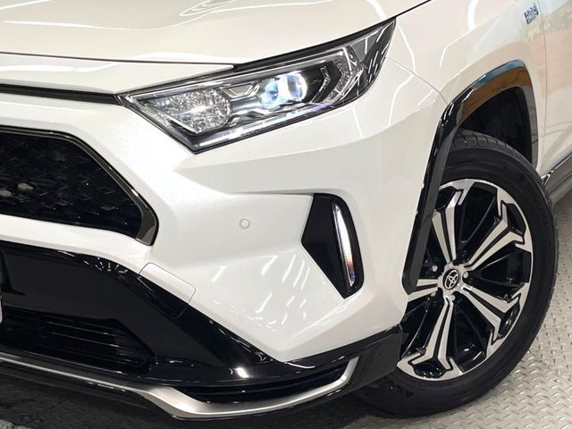 TOYOTA RAV4 PHV 2021 Image 31