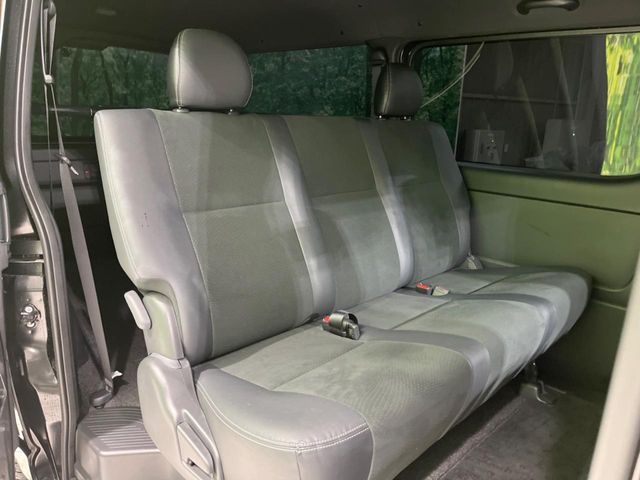 TOYOTA HIACE VAN 2WD 2022 Image 31