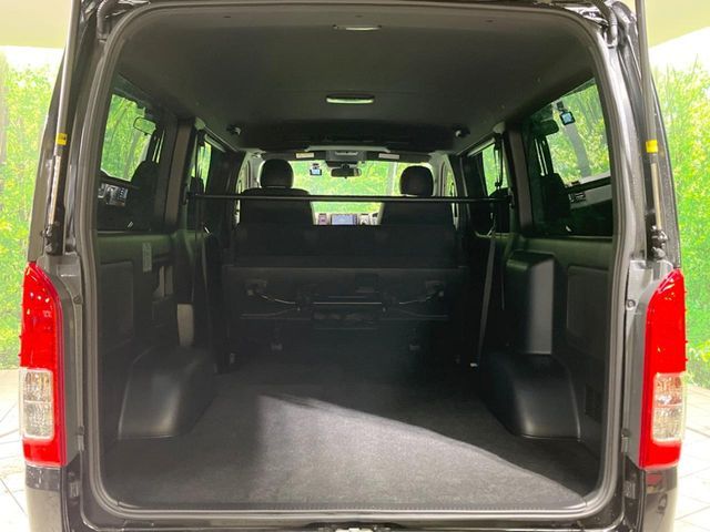 TOYOTA HIACE VAN 2WD 2022 Image 31