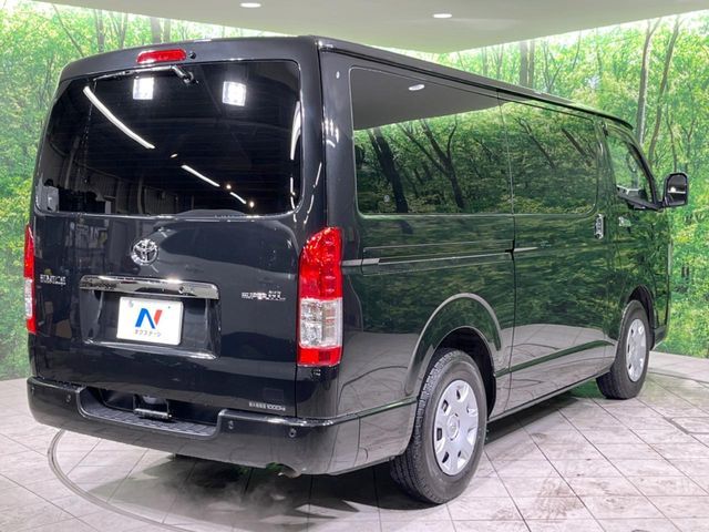 TOYOTA HIACE VAN 2WD 2022 Image 31