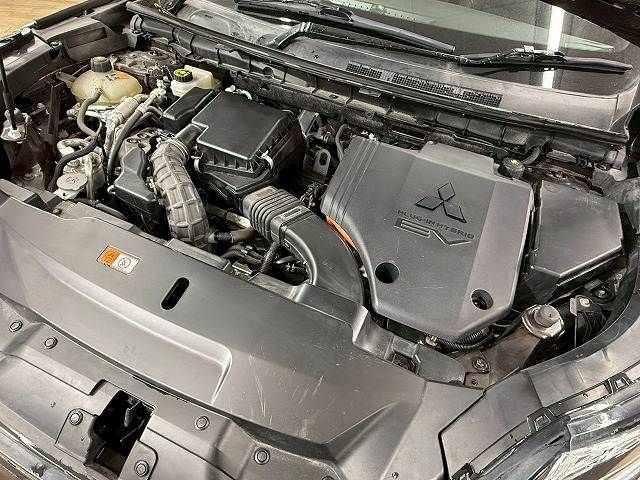 MITSUBISHI OUTLANDER PHEV 2022 Image 31