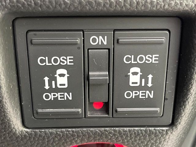 HONDA N BOX CUSTOM 2022 Image 31