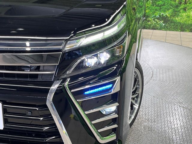 TOYOTA VOXY 2019 Image 31