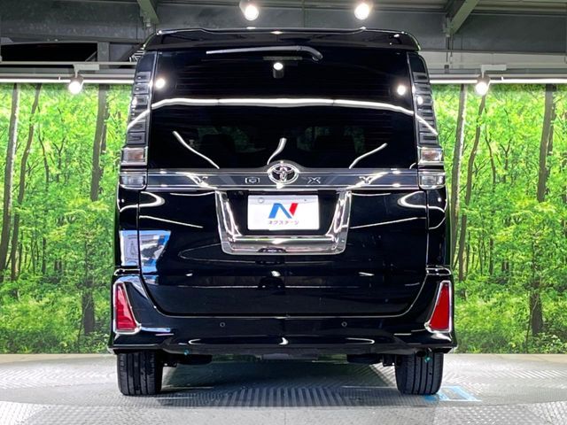 TOYOTA VOXY 2019 Image 31