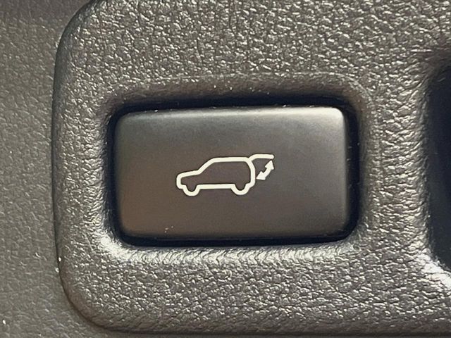 TOYOTA LEXUS NX300H AWD 2017 Image 31