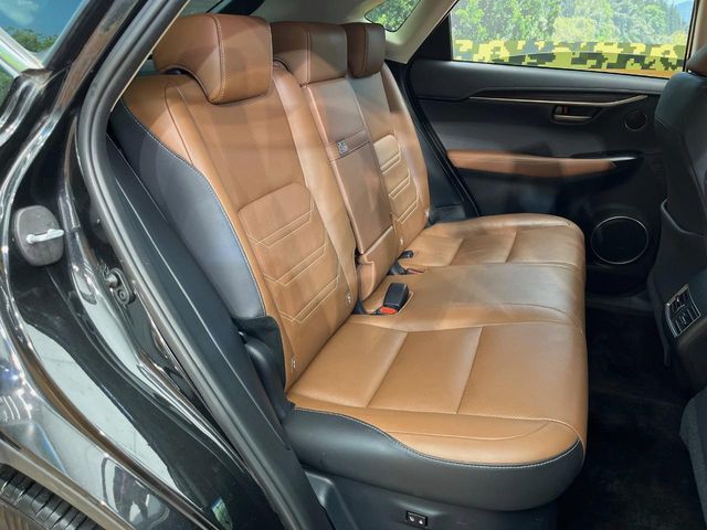 TOYOTA LEXUS NX300H AWD 2017 Image 31