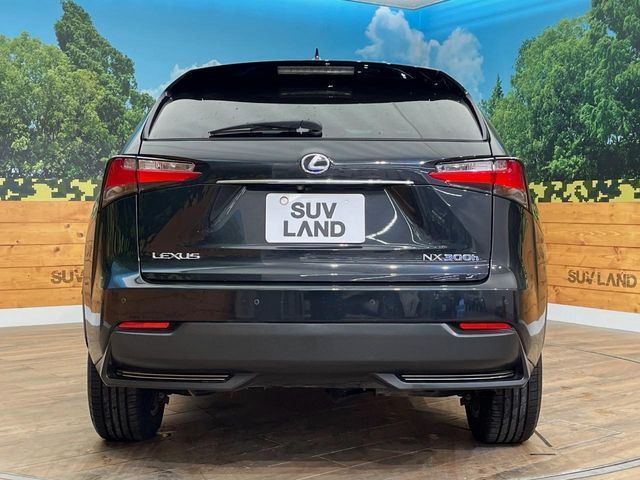 TOYOTA LEXUS NX300H AWD 2017 Image 31