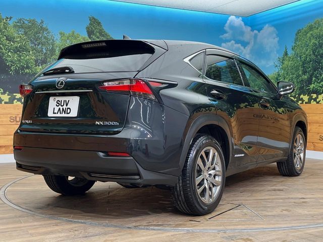 TOYOTA LEXUS NX300H AWD 2017 Image 31