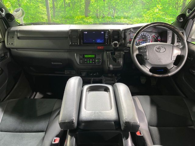 TOYOTA HIACE VAN 2WD 2019 Image 31