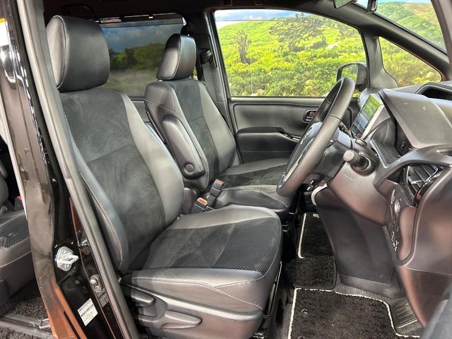 TOYOTA VOXY 2021 Image 31