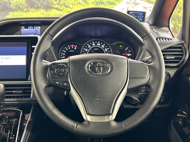 TOYOTA VOXY 2021 Image 31