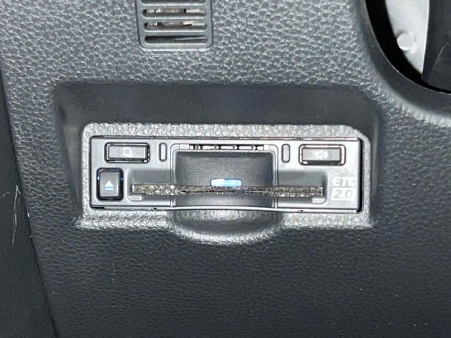 TOYOTA VOXY 2023 Image 31