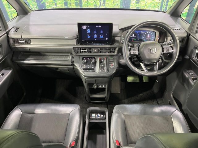 HONDA STEPWAGON E:HEV SPAD 2023 Image 31