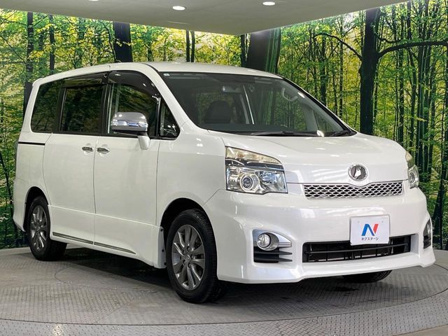 TOYOTA VOXY 2013 Image 31