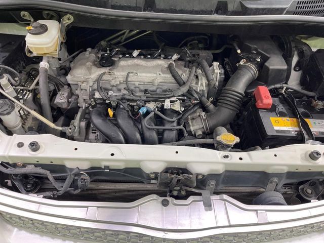 TOYOTA VOXY 2013 Image 31