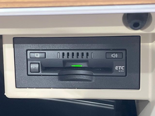 TOYOTA LANDCRUISER PRADO 2022 Image 31