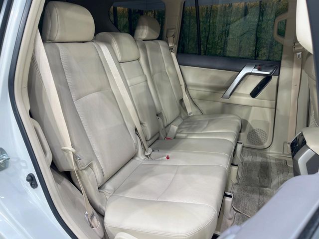 TOYOTA LANDCRUISER PRADO 2022 Image 31