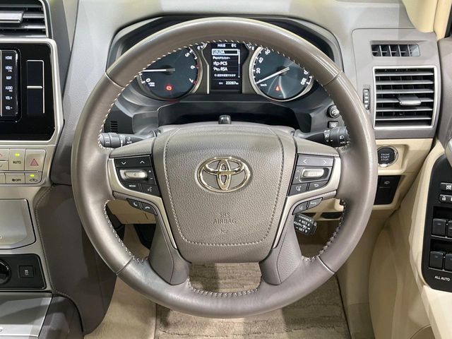 TOYOTA LANDCRUISER PRADO 2022 Image 31