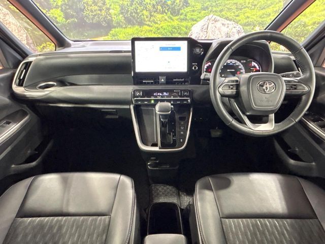 TOYOTA NOAH 2023 Image 31